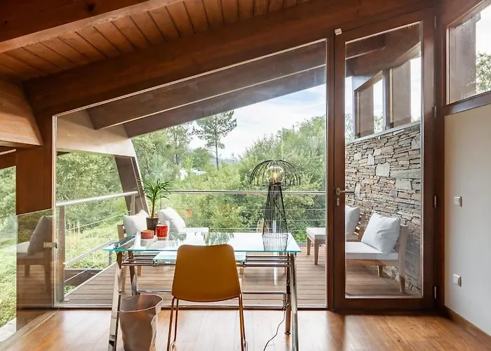 Ponte De Lima Pool & Golf